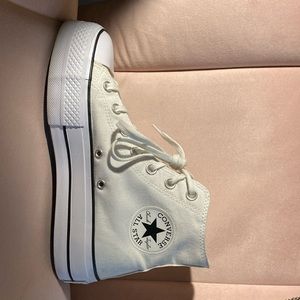 Platform Hightop White Converse!